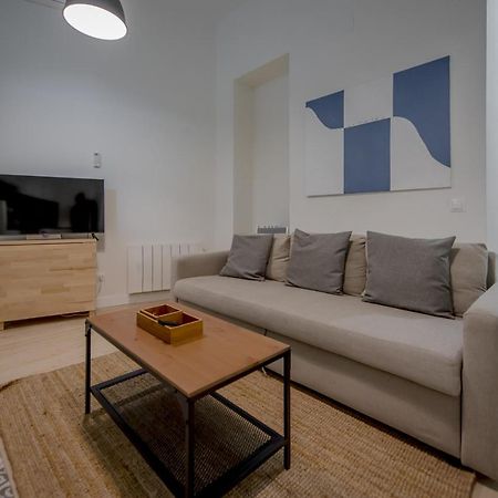 Supercool Apto En El Corazon De Malasana 7Pax Madrid Exterior photo